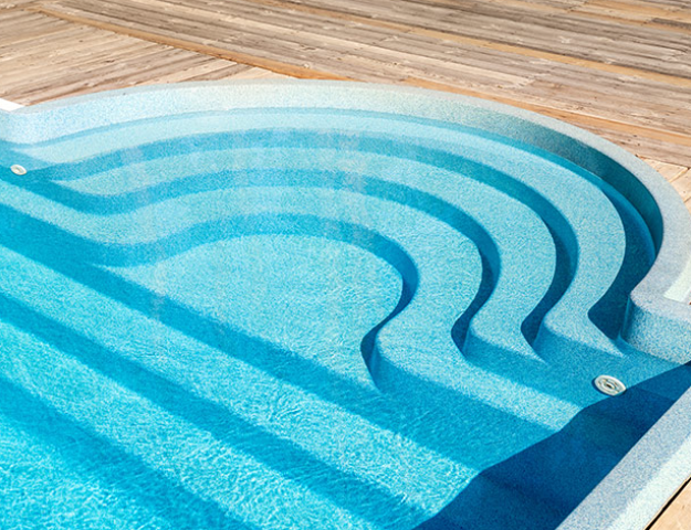 Swimming pools and sanitary facilities – water-resistant gelcoats and bonding pastes